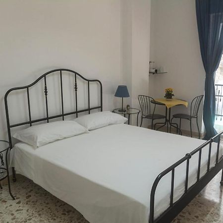 Bed and Breakfast Alvarez De Toledo à Naples Extérieur photo